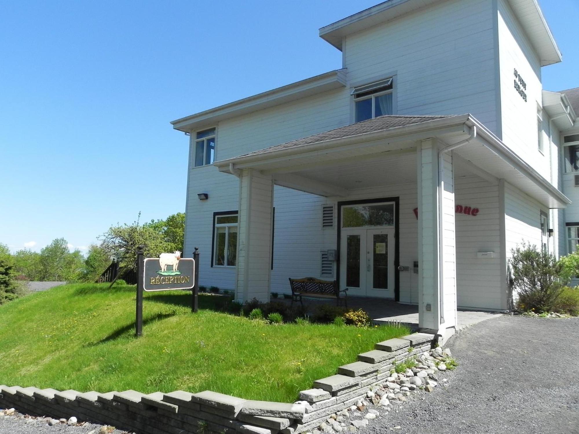 Hôtel au Petit Berger La Malbaie Exterior foto