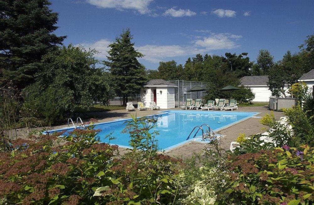 Hôtel au Petit Berger La Malbaie Exterior foto